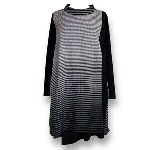 Niche Nilgun Derman Womens Tunic Top Sz M Black White Ombre Lagenlook Art 2 Wear